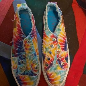 Girls blowfish shoes